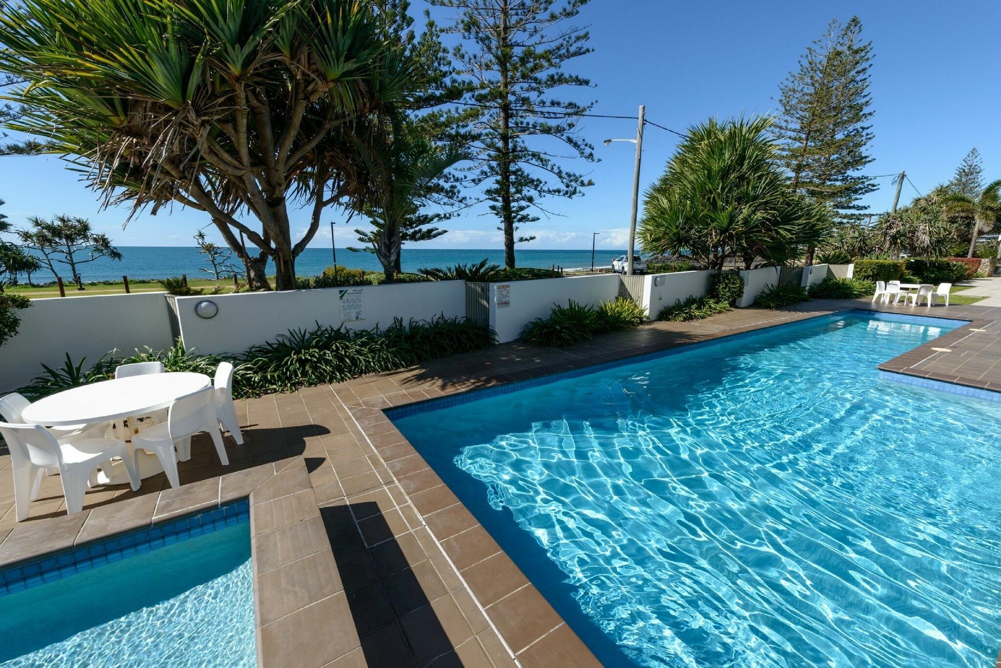 C Bargara Resort Exterior photo